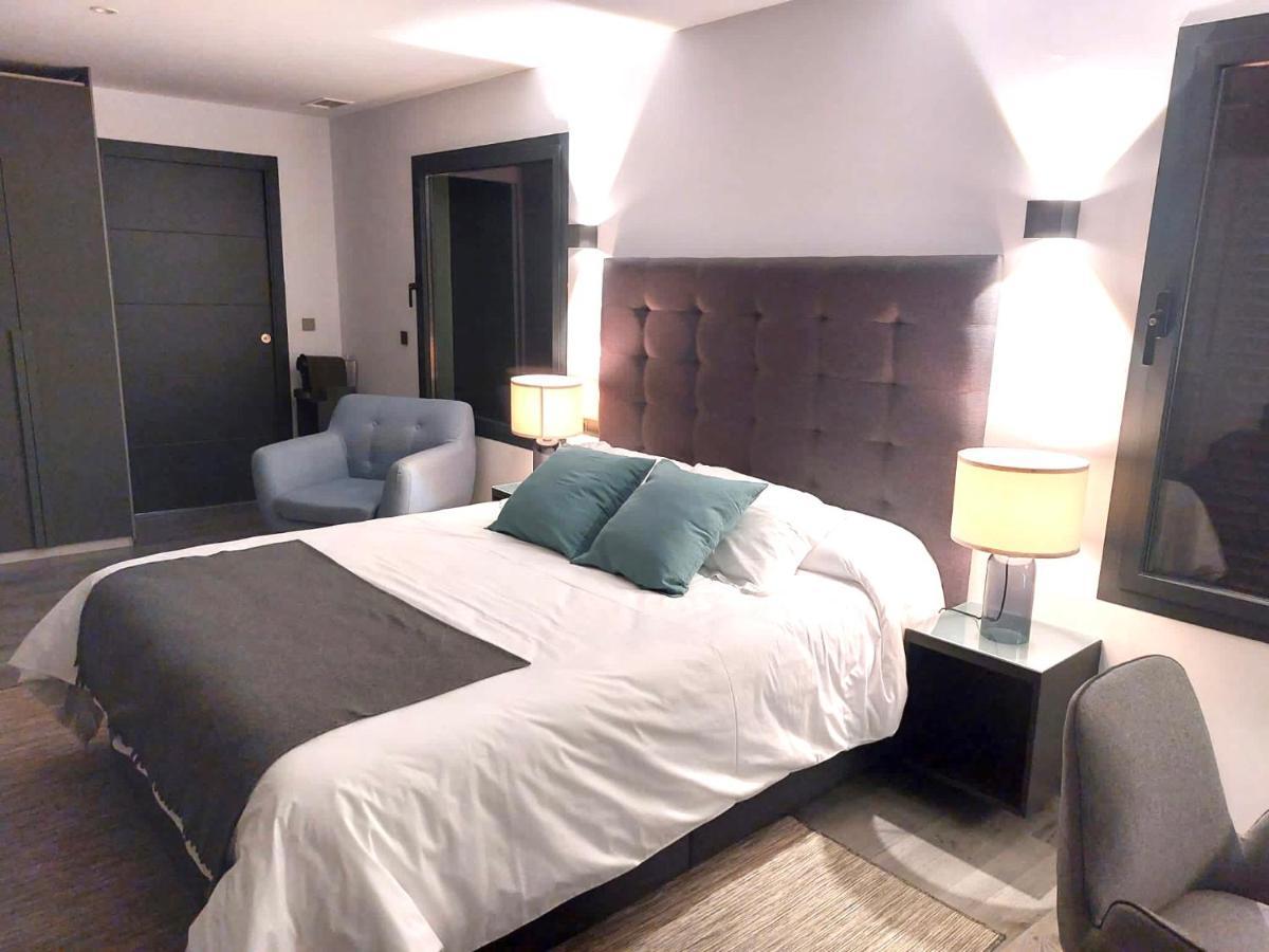 Plasencia Plaza Mayor Luxury ภายนอก รูปภาพ