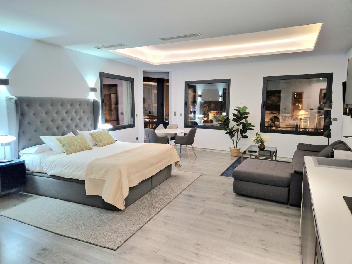 Plasencia Plaza Mayor Luxury ภายนอก รูปภาพ